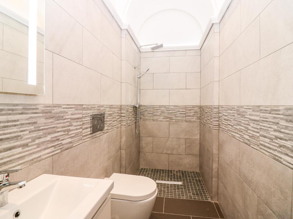 The Marriage Room At The Institute Executive Apartments Keith Exterior foto